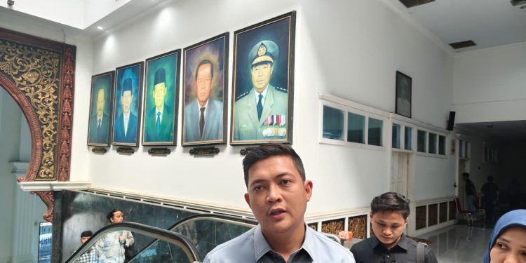 Ketua DPRD Provinsi Jambi M. Hafiz Fattah di Kantor DPRD Provinsi Jambi. (Dok: Rudi)