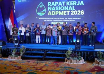 Gubernur Jambi Al Haris saat membuka Rakernas ADPMET 2026 di Swiss-Belhotel Jambi, Kamis (7/5/2026). (Dok: Rahmat)