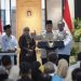 Presiden Republik Indonesia Prabowo Subianto menyampaikan pidato saat Panen Raya Jagung Serentak Kuartal II dan Groundbreaking Gudang Ketahanan Pangan Polri di Tuban, Jawa Timur, Sabtu (16/5/2026). (Dok: Badan Komunikasi Pemerintah (Bakom) RI)