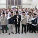 Sekda Provinsi Jambi Sudirman mewakili Gubernur Jambi Al Haris melepas keberangkatan jemaah haji Kloter BTH 23 di Asrama Haji Antara Jambi, Senin dini hari (18/05). (Dok: Rudi)