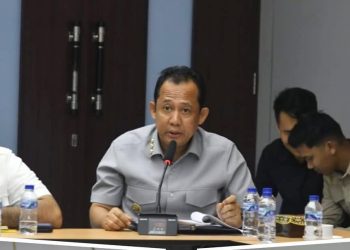 Bupati Muaro Jambi Bambang Bayu Suseno menghadiri rapat pembahasan pembangunan jalur dua dan pelebaran jalan Simpang Mendalo hingga batas Kota Jambi bersama BPJN Bina Marga Jambi dan sejumlah pemangku kepentingan. (Dok: Rahmat)