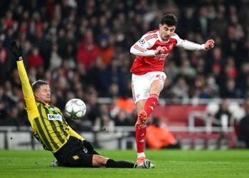 Kai Havertz (kanan) sesaat sebelum mencetak gol kedua Arsenal dalam pertandingan Liga Champions 2025/26 lawan Kairat Almaty di Emirates Stadium pada Kamis (29/1/2026). (Dok: UEFA.com)