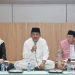 Bupati Tanjung Jabung Barat Anwar Sadat bersama Ketua TP-PKK Fadhilah Sadat menyambut Tim Safari Ramadan Majelis Ulama Indonesia Provinsi Jambi dalam kegiatan pengajian rutin di Rumah Dinas Bupati, Sabtu (7/3). (Dok: Diskominfo Tanjab Barat)
