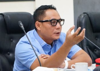 Wakil Ketua II DPRD Jambi Samsul Riduan saat menghadiri pertemuan bersama Kementerian Hukum dan HAM wilayah Jambi. (Dok: Rahmat)