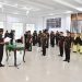 Kajati Jambi Sugeng Hariadi memimpin pelantikan dan pengambilan sumpah tiga Kajari di Aula Kejati Jambi, Selasa (5/5/2026). (Dok: Rudi)