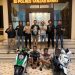 Dua tersangka kasus pencurian sepeda motor diamankan Satreskrim Polres Tanjabbar usai ditangkap di kawasan Kuala Tungkal, Minggu (10/5/2026). (Dok: Humas Polres Tanjab Barat)