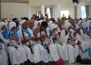 Suasana pelepasan keberangkatan 442 Jemaah Calon Haji Kloter BTH 19 di Asrama Haji Kota Baru, Kota Jambi, Selasa (12/5/2026). (Dok: Rudi)