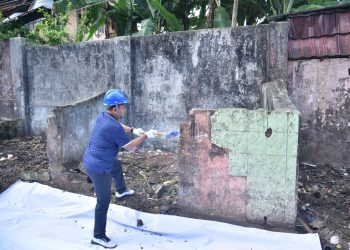 Wali Kota Jambi Maulana bersama jajaran Pemkot melakukan penutupan TPS pinggir jalan di Kelurahan Orang Kayo Hitam dan Cempaka Putih sebagai bagian percepatan program Operator Pengumpul Sampah Berbasis Masyarakat (OPBM), Jumat (15/05/2026). (Dok: Rahmat)