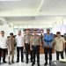 Wakapolda Jambi Brigjen Pol B. Ali didampingi pejabat utama Polda Jambi saat meninjau langsung pelaksanaan tes CAT Taruna dan Taruni Akpol di Kampus Unama Tehok, Kota Jambi, Senin (11/5/2026). (Dok: Alpin)