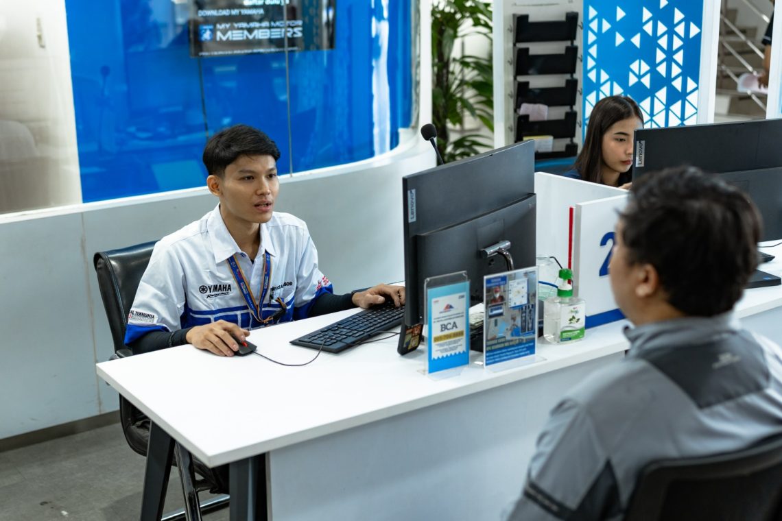 Yamaha menghadirkan berbagai layanan servis premium dan digital untuk mendukung kenyamanan pengendara saat touring jarak jauh. (Dok: Yamaha DDS Jambi)