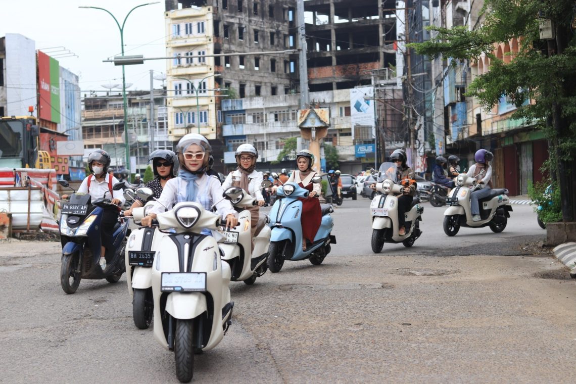 Pengguna Yamaha Fazzio dan Filano di Jambi saat ikut meramaikan kegiatan city touring beberapa waktu lalu. (Dok: Yamaha DDS Jambi)