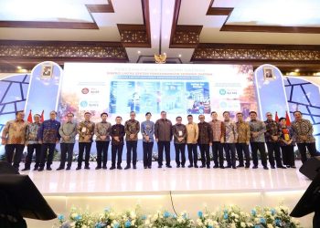 Ketua Dewan Komisioner OJK Friderica Widyasari Dewi menyampaikan sambutan dalam Konferensi Nasional Pengembangan Ekonomi Daerah (KNPED) 2026 di Balai Kartini, Jakarta. (Dok: Humas OJK)