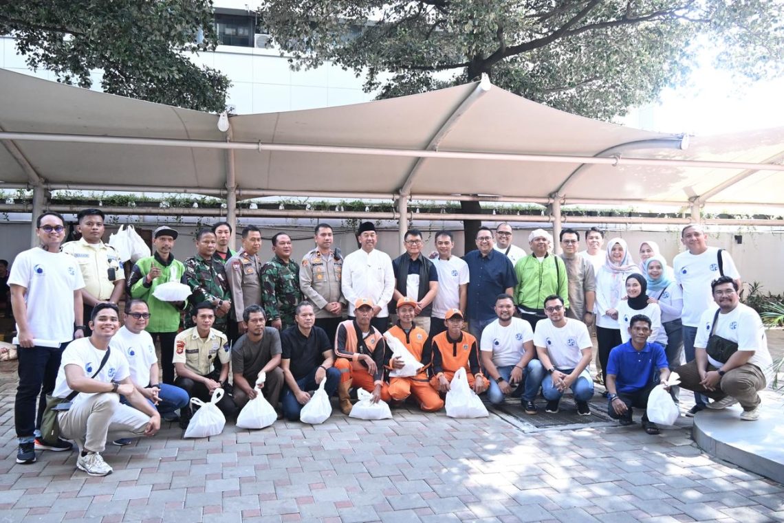 PT Jasa Raharja kembali menggelar kegiatan kurban Iduladha 1447 Hijriah di Masjid Nur Rohman, Kantor Pusat Jasa Raharja, Jakarta, Kamis (28/5/2026). (Dok: Humas JR Jambi)