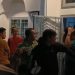 Suasana penggerebekan dugaan perselingkuhan di sebuah kamar kos kawasan Telanaipura, Kota Jambi, yang melibatkan oknum dosen dan seorang wanita. (Dok: Rahmat)