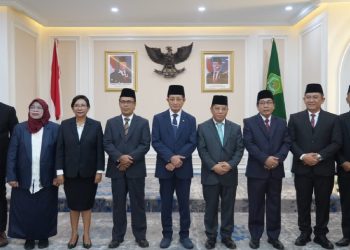 Menteri Agama RI, Nasaruddin Umar, melantik tujuh pimpinan Perguruan Tinggi Keagamaan Negeri (PTKN) di Kantor Kementerian Agama, Jakarta. (Dok: Kemenag)
