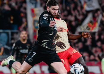 Para pemain Paris Saint-Germain merayakan keberhasilan memastikan gelar juara Liga Prancis 2025/2026 usai mengalahkan RC Lens 2-0 di Stade Bollaert-Delelis. (Dok: instagram @psg)