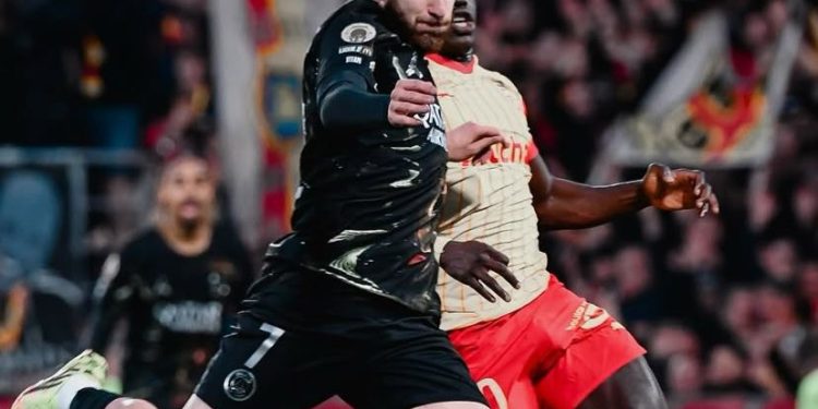 Para pemain Paris Saint-Germain merayakan keberhasilan memastikan gelar juara Liga Prancis 2025/2026 usai mengalahkan RC Lens 2-0 di Stade Bollaert-Delelis. (Dok: instagram @psg)