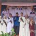 Bupati Merangin M. Syukur bersama Ketua TP PKK Lavita Syukur menghadiri Wisuda Tahfidzul Qur’an Juz 30 SMPN 1 Merangin. (Dok: Rudi)