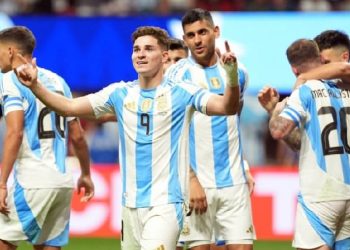 Julian Alvarez usai merayakan gol ke gawang Kanada. (Dok: IG afaseleccion)