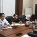 Pimpinan dan anggota DPRD Sarolangun menggelar Rapat Dengar Pendapat (RDP) bersama OPD terkait membahas polemik operasional PT Samudra Mahkota Mas (SMM). (DOk: Rudi)