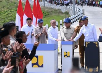 Presiden Prabowo meresmikan ruas jalan sepanjang 1.151 kilometer yang tersebar di seluruh Indonesia dan menjadi bagian dari pelaksanaan Instruksi Presiden Jalan Daerah (IJD). (Dok: BPMI Setpres)