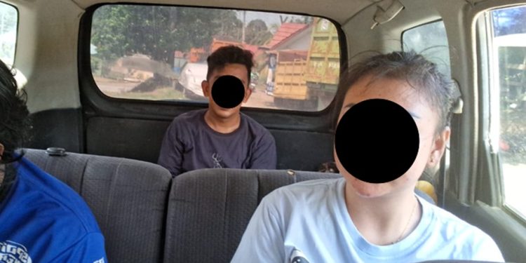 Dua DPO kasus dugaan penyalahgunaan narkotika jenis sabu berhasil diamankan Satresnarkoba Polres Tanjab Barat di Kecamatan Muara Papalik. (Dok: Redaksi)