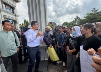 Wakil Ketua DPRD Provinsi Jambi Ivan Wirata menyampaikan komitmen DPRD untuk mendukung keberlanjutan Program Makan Bergizi Gratis (MBG) dengan pengawasan yang ketat. (Dok: Rudi)