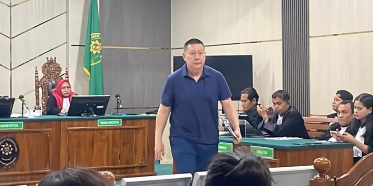 Bengawan Kamto saat sidang di Pengadilan Negeri Jambi. (Dok: Rudi)