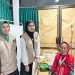 Petugas PPIH Provinsi Jambi melakukan pendampingan khusus terhadap jemaah haji lansia asal Tanjung Jabung Barat yang mengalami gejala demensia di Batam. (Dok: jambi.haji.go.id)