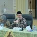 Ketua DPRD Kota Jambi Kemas Faried Alfarelly menyampaikan pandangannya dalam Dialog Publik Pengelolaan Persampahan di Aula Griya Mayang. (Dok: Rahmat)