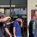 Dua terdakwa kasus peredaran 58 kilogram sabu, Agit Putra Ramadhan dan Juniardo alias Ardo usai menjalani sidang tuntutan di Pengadilan Negeri Jambi. (Dok: Rudi)