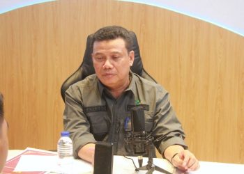Wakil Bupati Tanjung Jabung Barat, Dr. H. Katamso, saat menjadi narasumber Podcast Youth Center Dispapora, (Dok: Rahmat)