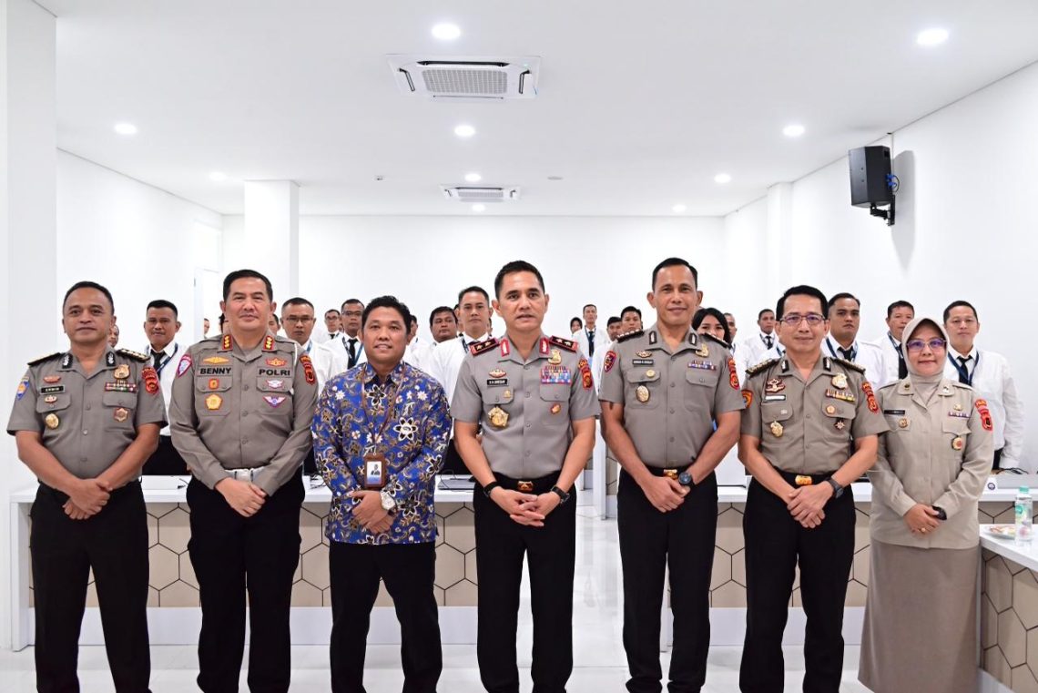 Kapolda Jambi Irjen Pol. Krisno H. Siregar resmi membuka Pendidikan dan Pelatihan Audit Tingkat Dasar Fungsi Pengawasan Polda Jambi di Aula Ditlantas Polda Jambi, Senin (8/6/2026). (Dok: Alpin)
