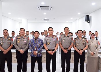 Kapolda Jambi Irjen Pol. Krisno H. Siregar resmi membuka Pendidikan dan Pelatihan Audit Tingkat Dasar Fungsi Pengawasan Polda Jambi di Aula Ditlantas Polda Jambi, Senin (8/6/2026). (Dok: Alpin)