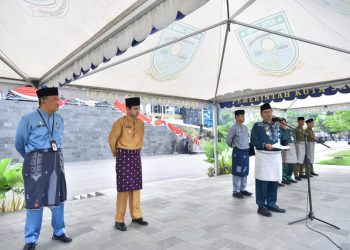 Wali Kota Jambi Maulana memimpin Apel Peningkatan Disiplin ASN di Lapangan Kantor Wali Kota Jambi, Senin (15/6/2026). (Dok: Rahmat)