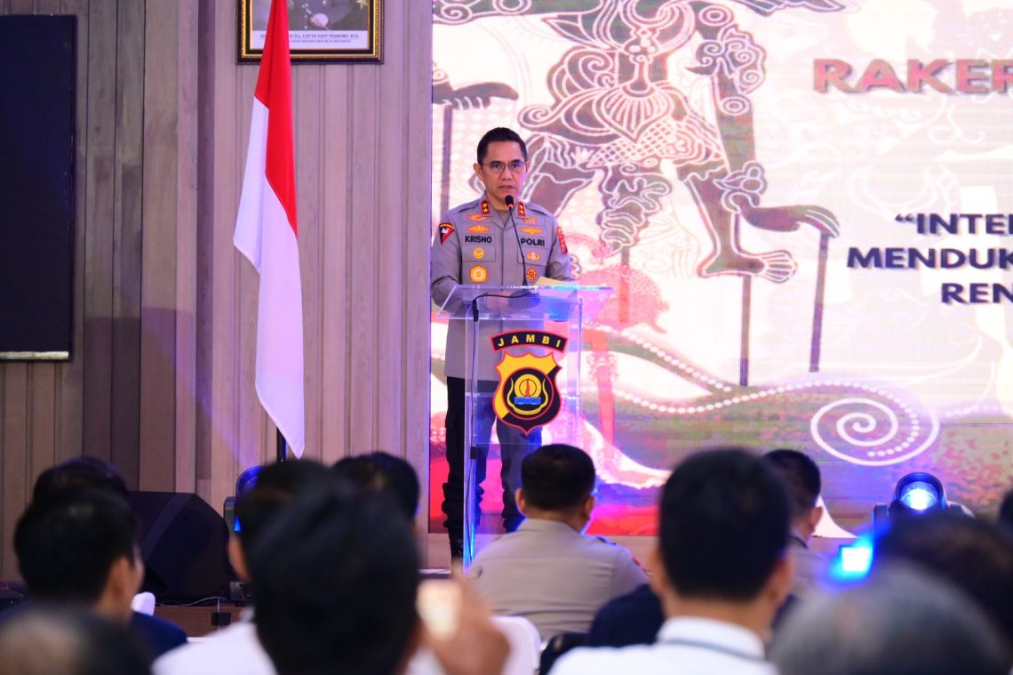 Kapolda Jambi Irjen Pol. Krisno H. Siregar membuka Rakernis Fungsi Intelkam Polda Jambi Tahun 2026 di Aula Balai Bhayangkara Siginjai, Kamis (18/6/2026). (Dok: Humas Polda Jambi)