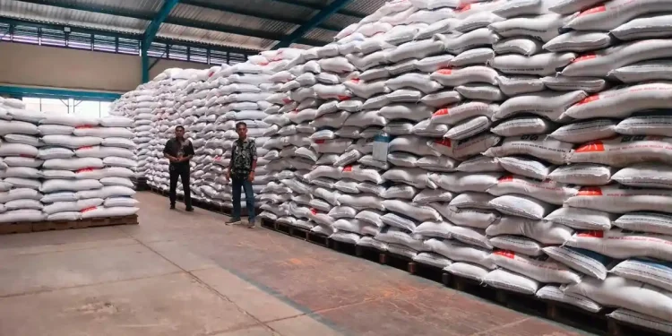 Gudang Bulog di Jambi. (Dok: Redaksi)