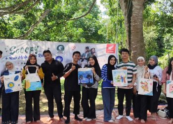 Peserta kegiatan Scoopy Your Mode Your Ride saat mengikuti aktivitas Couple Ride dan berbagai challenge bersama pasangan di Café Ruang Rimbun, Jambi. (Dok: Honda Sinsen Jambi)