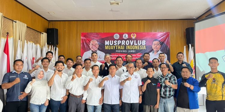 Musyawarah Provinsi Luar Biasa (Musprovlub) Muaythai Indonesia Jambi menetapkan Ronald sebagai Ketua Pengprov MI Jambi masa bakti 2026–2030 secara aklamasi di Aula KONI Provinsi Jambi. (Dok: Alpin)