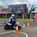 Instruktur Safety Riding Honda memberikan edukasi teknik pengereman yang aman kepada peserta pelatihan di Sinsen Safety Riding Center Jambi. (DOk: Alpin)