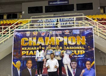 Kontingen anggar Jambi berpose bersama usai meraih empat medali perunggu pada Kejuaraan Nasional Anggar Piala RDPS Cup 2026 di Palembang, Sumatera Selatan. (Dok: Humas KONI Provinsi Jambi)