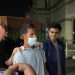 Petugas saat menggiring pelaku ke ruangan Satreskrim Polresta Jambi. (Dok: Alpin)
