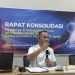 Ketua Caretaker Taekwondo Indonesia Jambi Hendri Juanda bersama pengurus kabupaten dan kota saat menggelar rapat konsolidasi di Sekretariat KONI Kota Jambi. (Dok: Alpin)