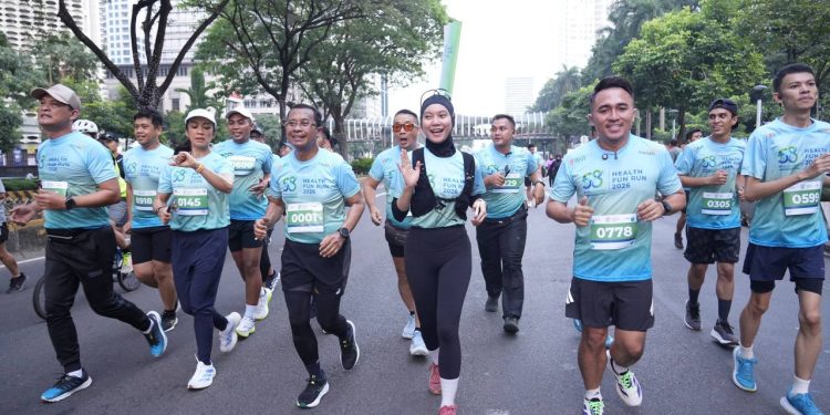 Ribuan peserta memadati kawasan Gelora Bung Karno dalam kegiatan Health Fun Run yang digelar BPJS Kesehatan untuk memperingati HUT ke-58. (Dok: BPJS Kesehatan)