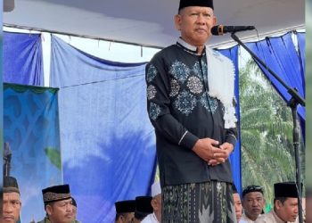 Wakil Bupati Merangin H. Abdul Khafid menghadiri pengajian akbar Tahun Baru Islam 1446 H di Desa Muara Delang, Tabir Selatan. (Dok: Diskominfo Merangin)