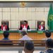 Tiga terdakwa kasus dugaan korupsi pengadaan bahan kimia penjernih air Perumda Air Minum Tirta Mayang Kota Jambi menjalani sidang perdana di Pengadilan Tipikor Jambi. (DOk: Rudi)