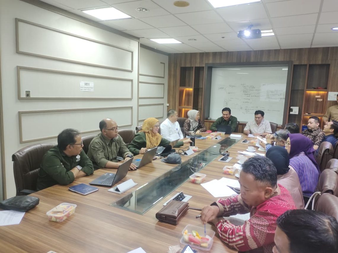 Bapemperda DPRD Provinsi Jambi melakukan konsultasi penyusunan Ranperda Pengelolaan Taman Hutan Raya (Tahura) dengan Direktorat Jenderal KSDAE Kementerian Kehutanan di Jakarta. (Dok: Humas DPRD Provinsi Jambi)