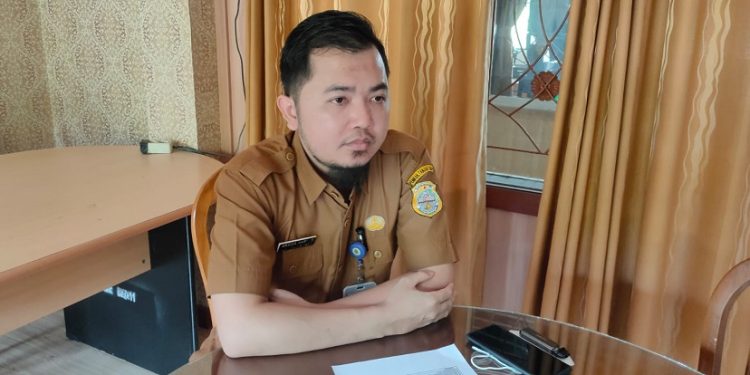 Kepala BKPSDMD Tanjabtim, Angga Harisumartha. (Dok: Rahmat)